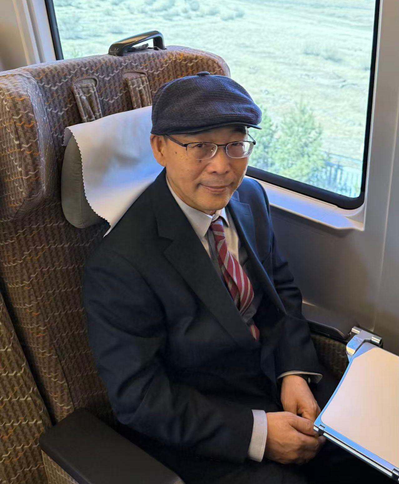 石榴籽·聚焦两会 | 住我校全国政协委员赴全国两会履职